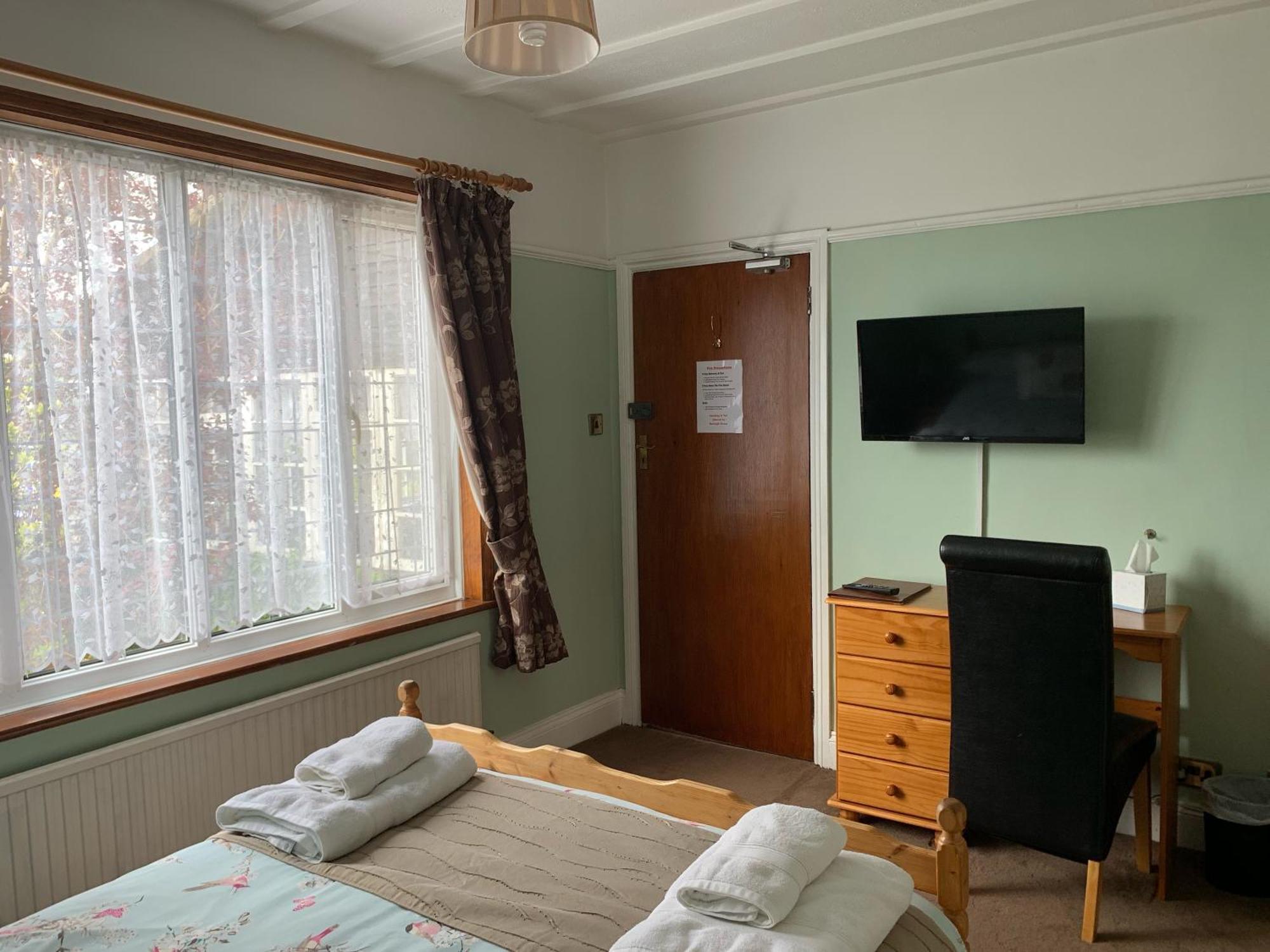 Burleigh House , A Cosy Retreat In Agatha Christie'S Hometown Торкі Номер фото